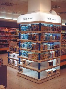 Oprema za butike i prodavnice Yuit 07